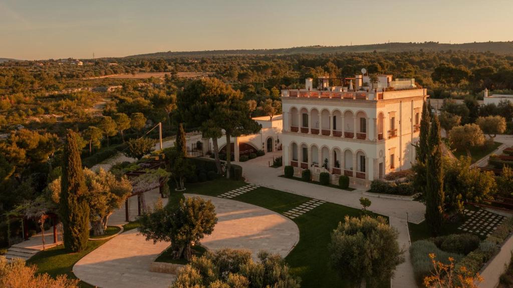 Esterno resort Mastropà